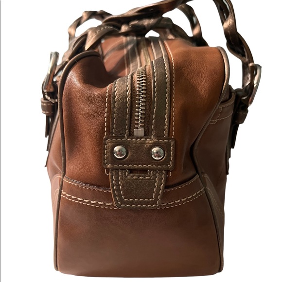 Coach Leather Purse - Picture 3 of 12